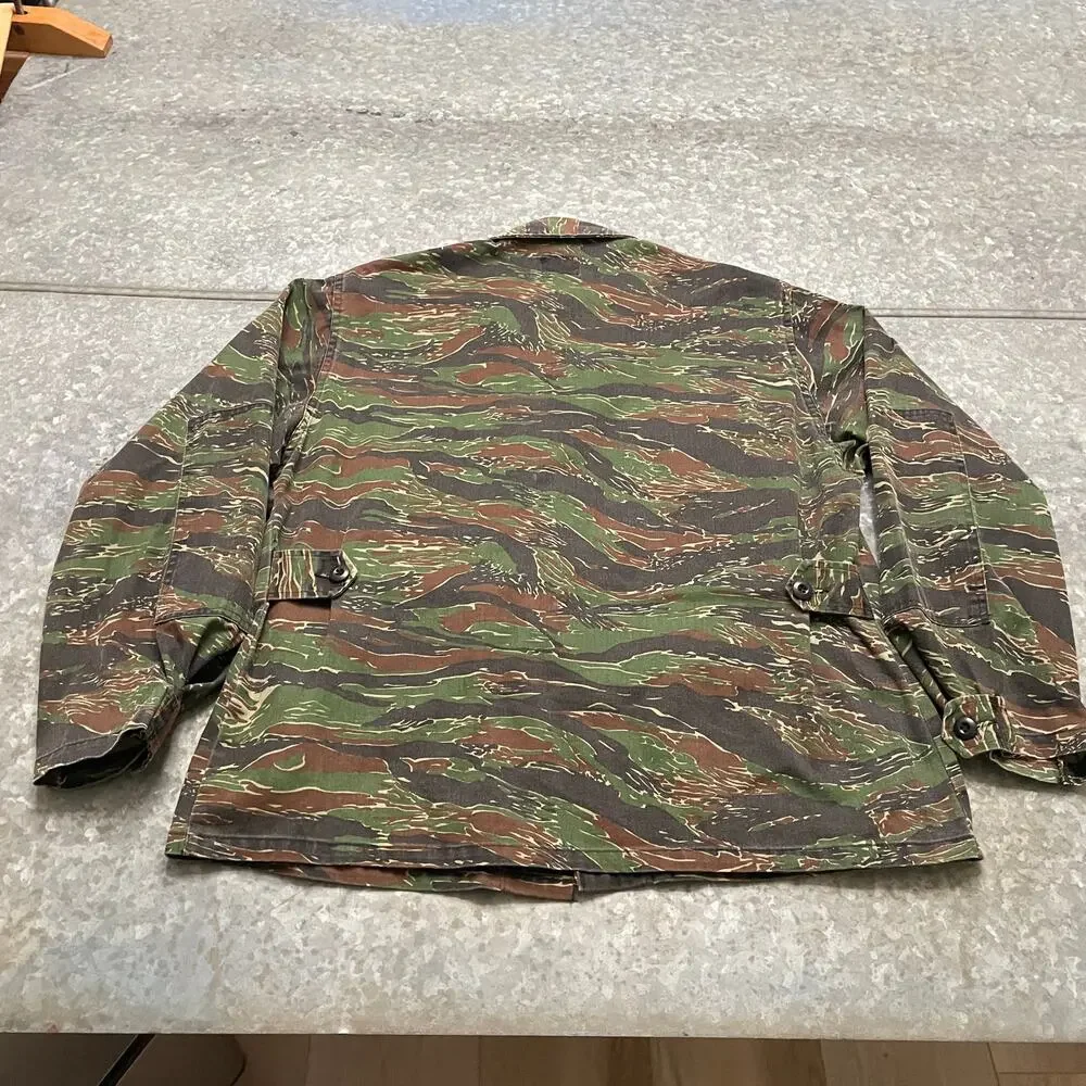Vintage Cabela's Tiger Stripe Camo Combat Coat Large Military Field Jacket USA